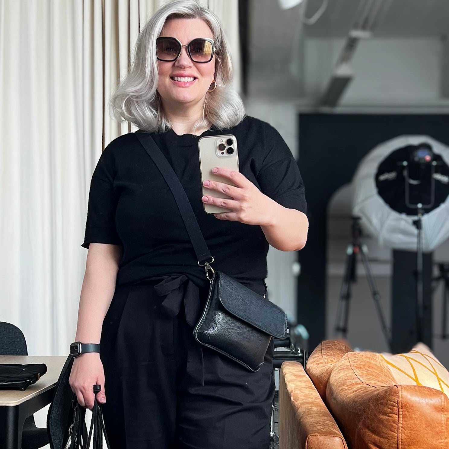 Tasca-nahkalaukku, musta