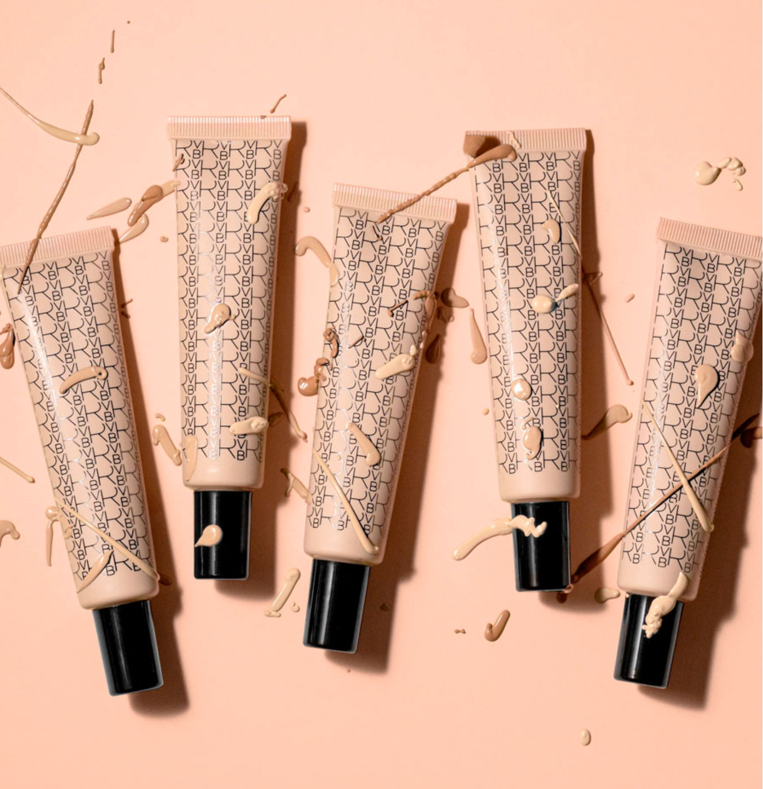 Hydra Booster Foundation 82 Warm Beige 30ml