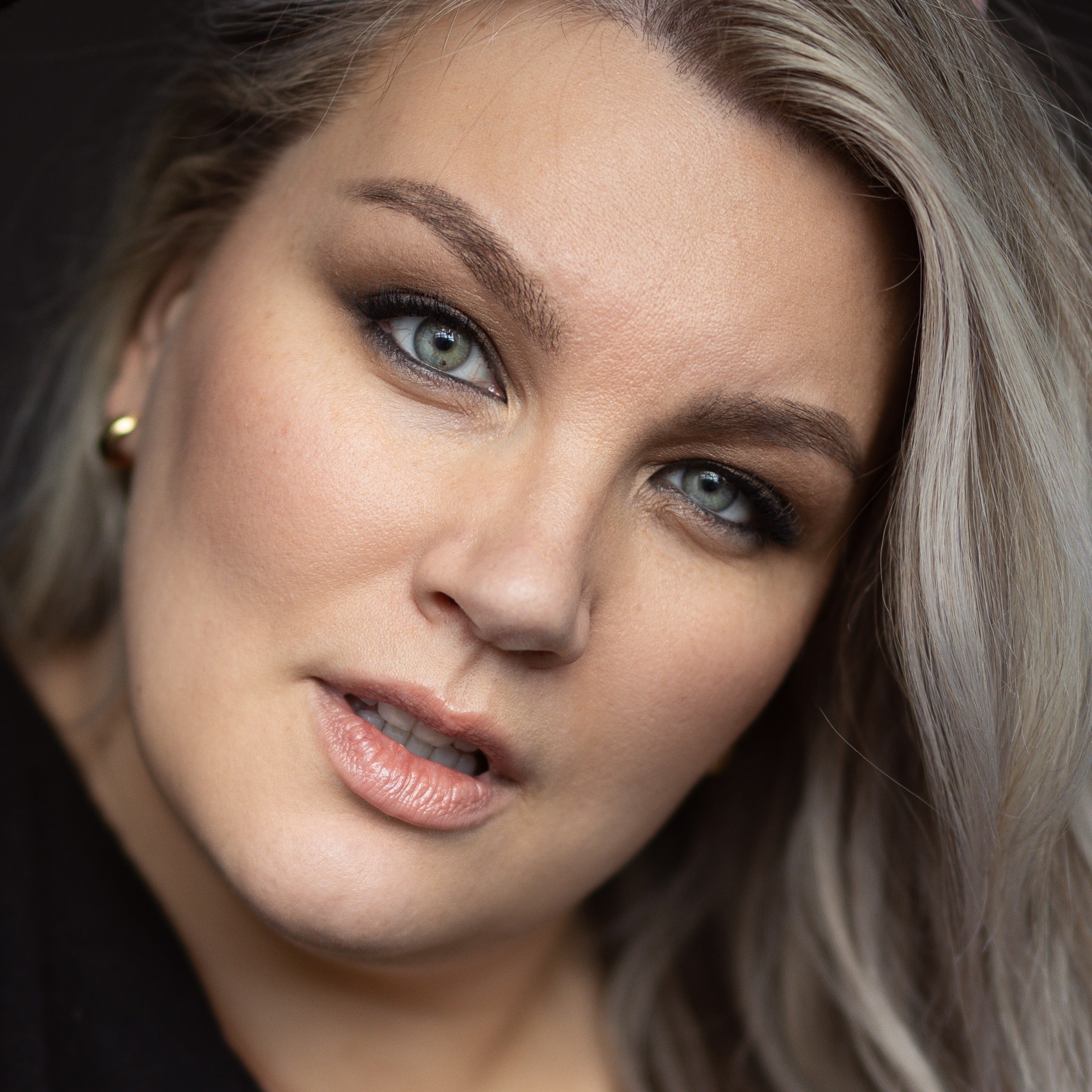 VOLUME S EASY MIX itseliimautuvat ripsipalat