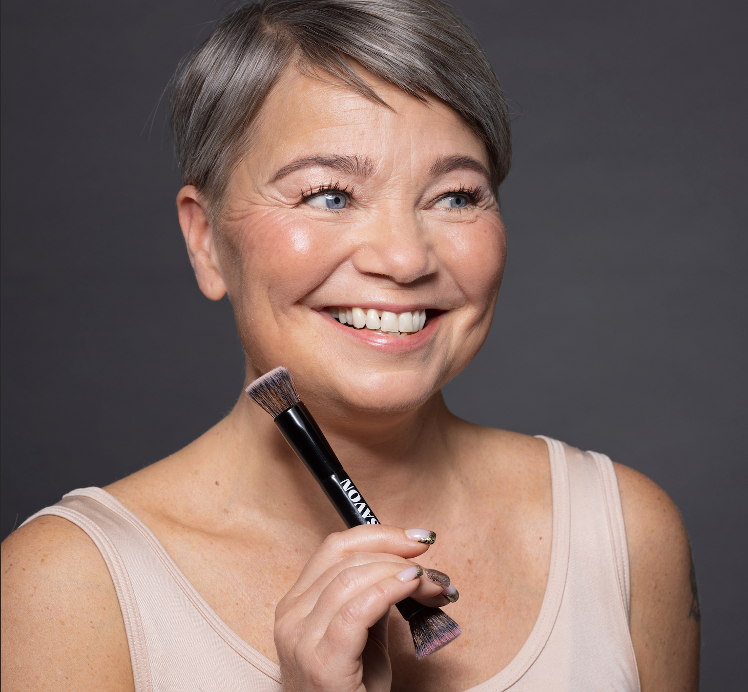 Siveltimet ja meikkitarvikkeet