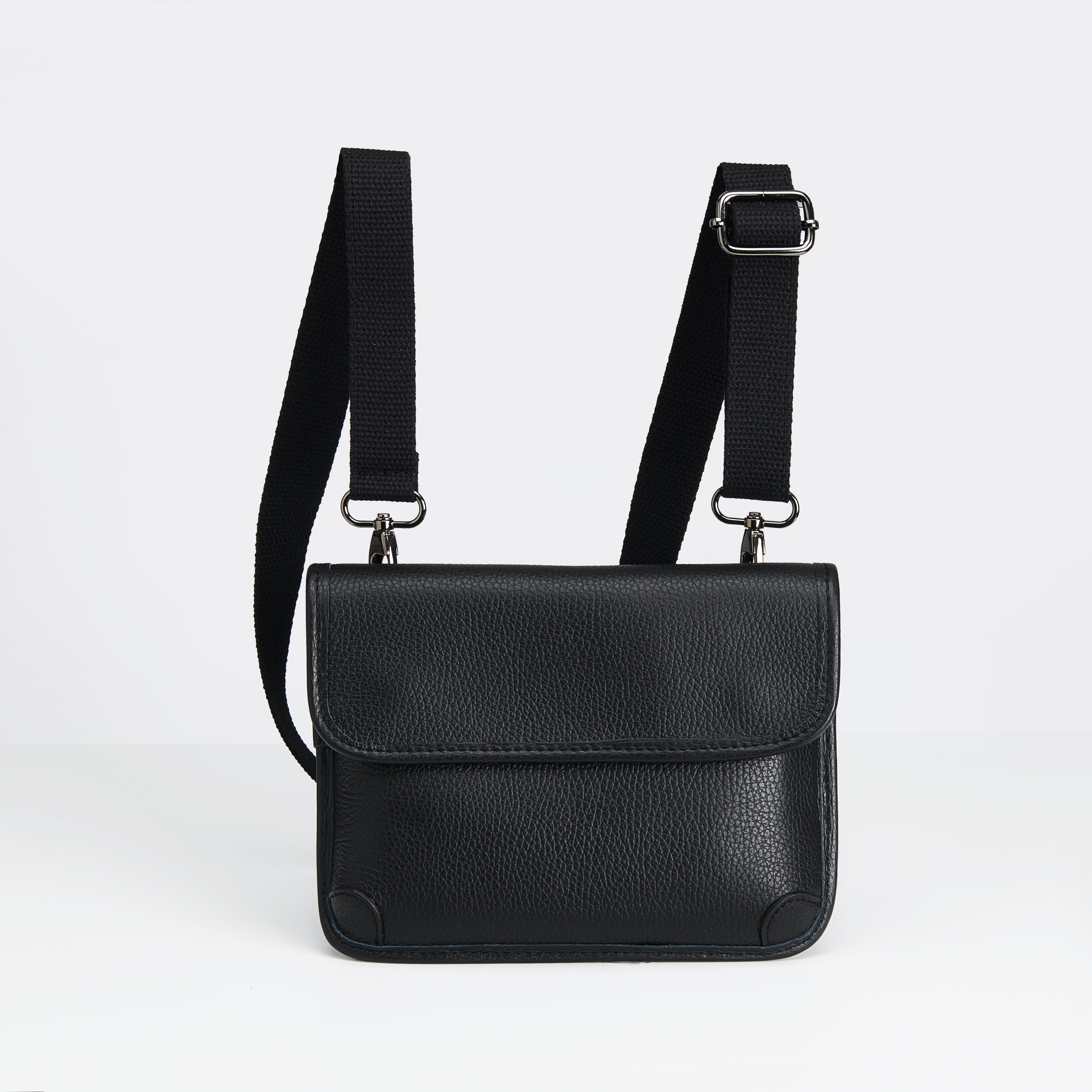 Tasca-nahkalaukku, musta